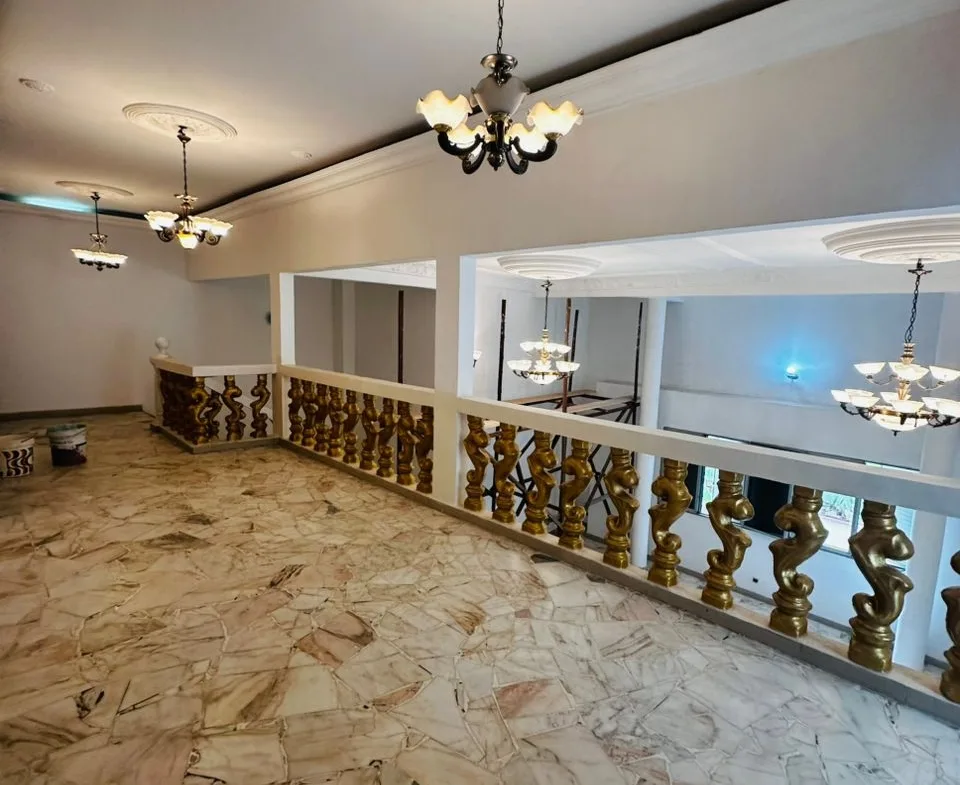 À VENDRE – VASTE DUPLEX HAUT STANDING À BONAMOUSSADI – DOUALA 5ᵉ