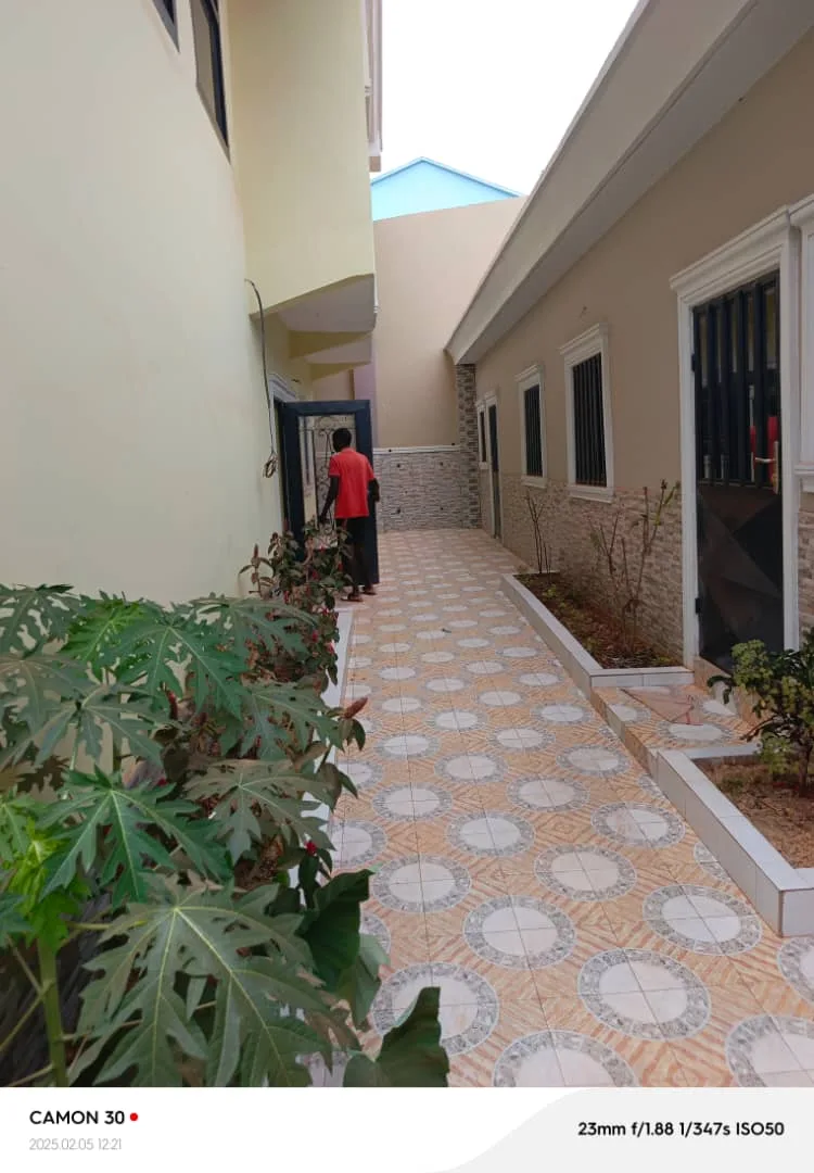 DUPLEX D’EXCEPTION À VENDRE – YAOUNDÉ