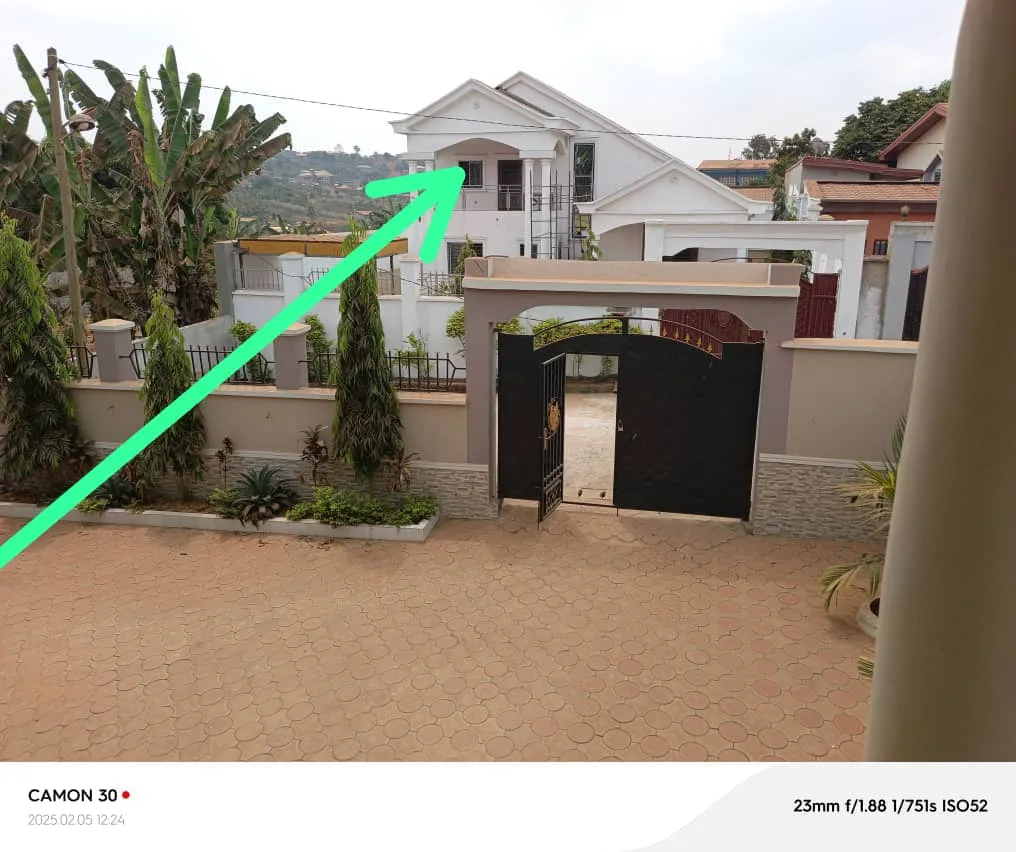 DUPLEX D’EXCEPTION À VENDRE – YAOUNDÉ