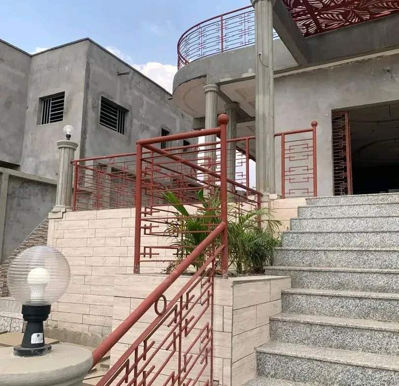 DUPLEX HAUT STANDING A VENDRE – CLE EN MAIN A YAOUNDE , ODZA AUBERGE BLEUE