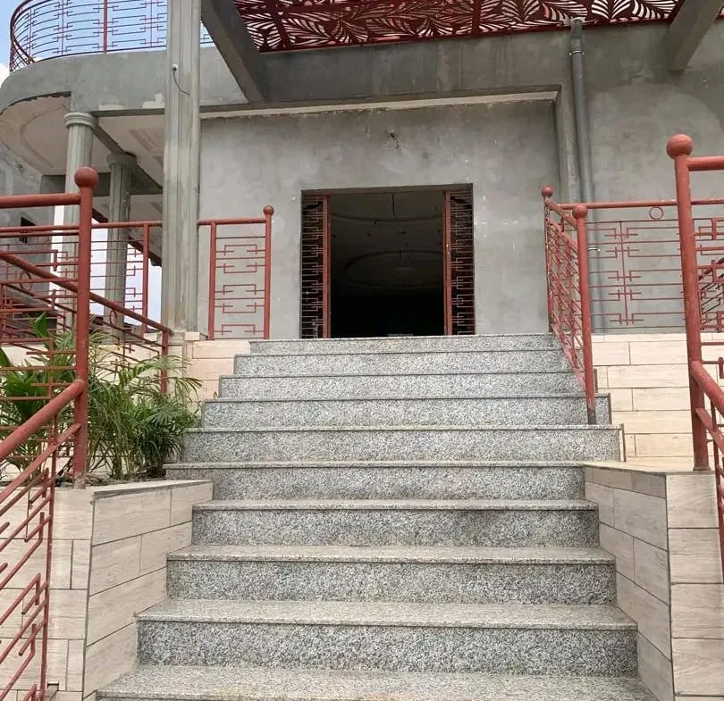 DUPLEX HAUT STANDING A VENDRE – CLE EN MAIN A YAOUNDE , ODZA AUBERGE BLEUE