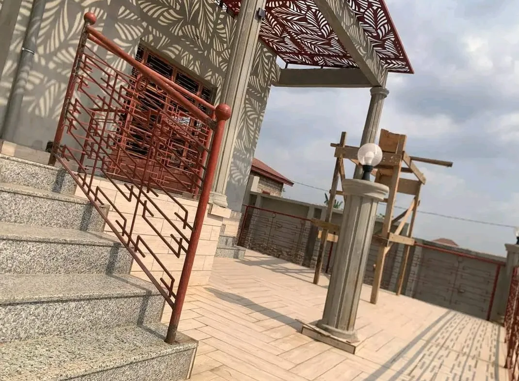 DUPLEX HAUT STANDING A VENDRE – CLE EN MAIN A YAOUNDE , ODZA AUBERGE BLEUE