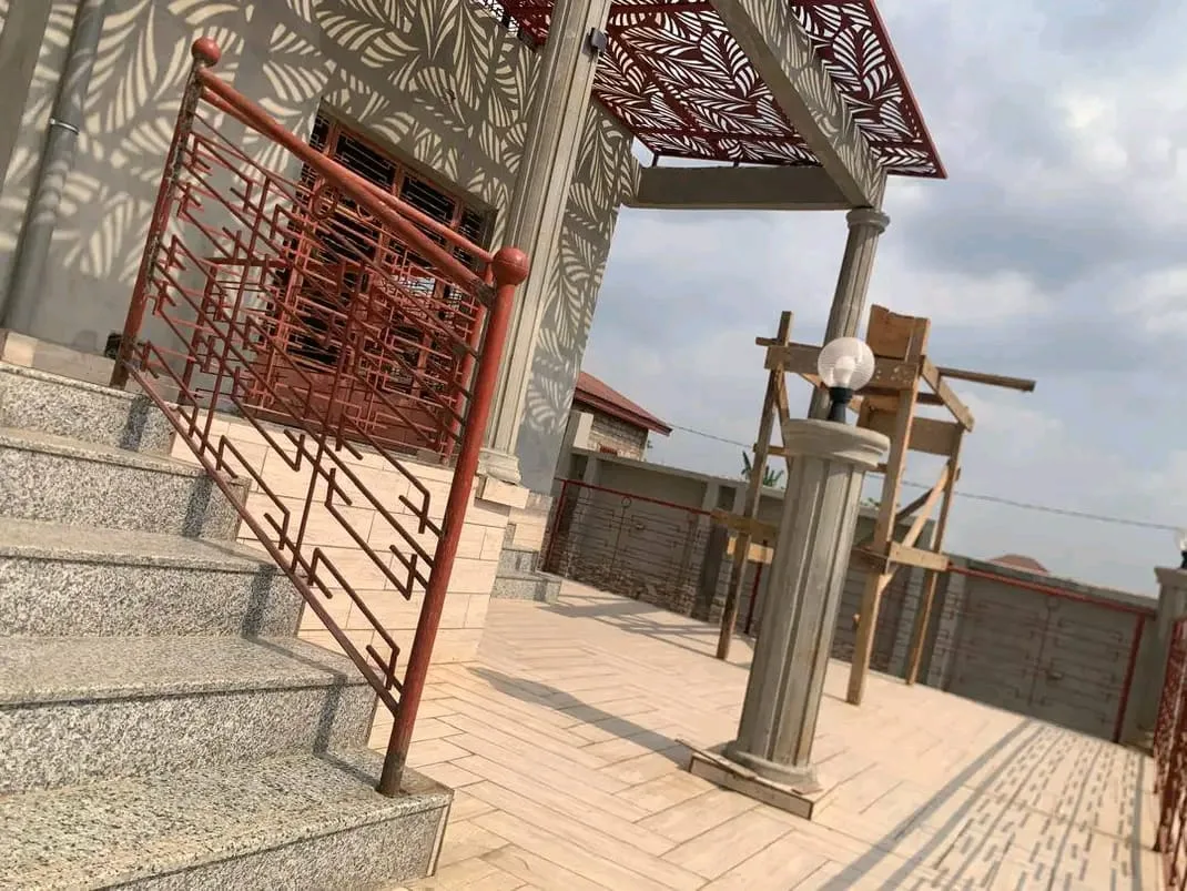 DUPLEX HAUT STANDING A VENDRE – CLE EN MAIN A YAOUNDE , ODZA AUBERGE BLEUE