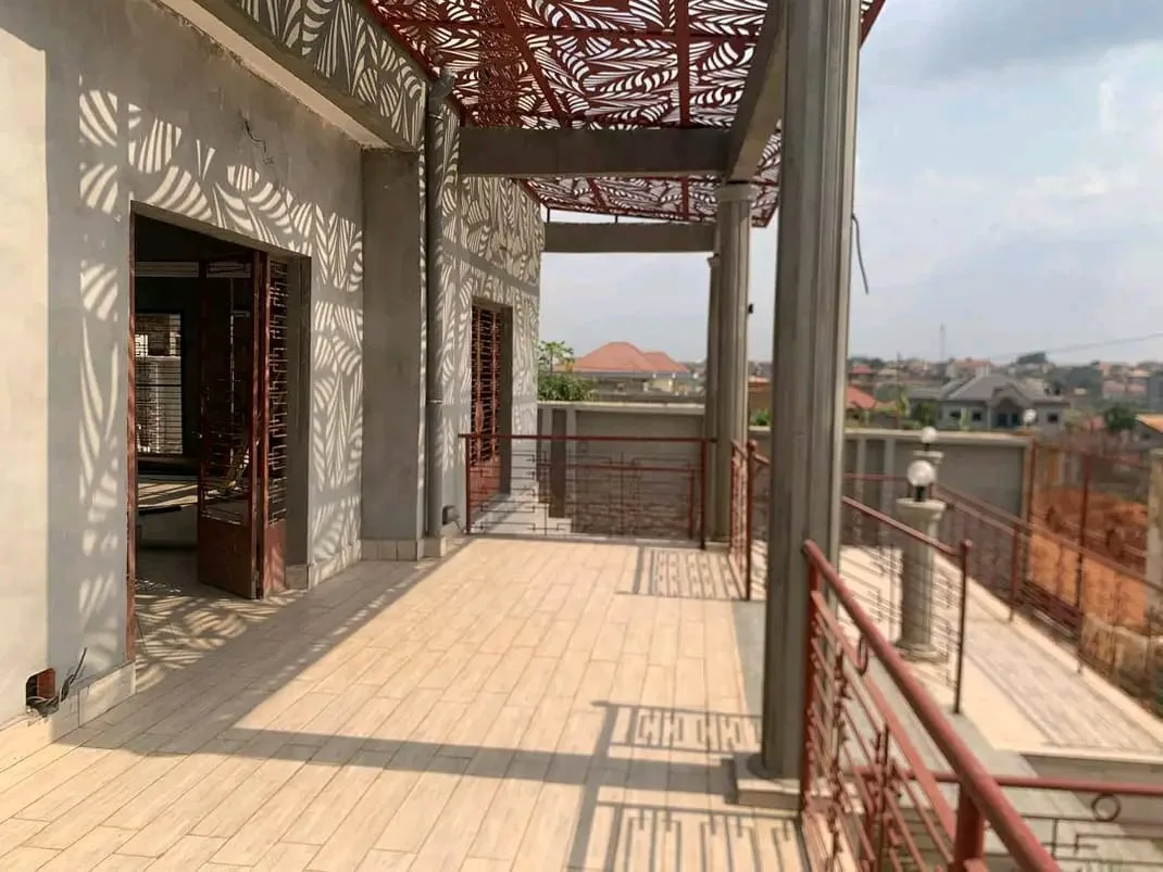 DUPLEX HAUT STANDING A VENDRE – CLE EN MAIN A YAOUNDE , ODZA AUBERGE BLEUE
