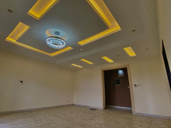 APPARTEMENT MODERNE À LOUER A LOGPOM