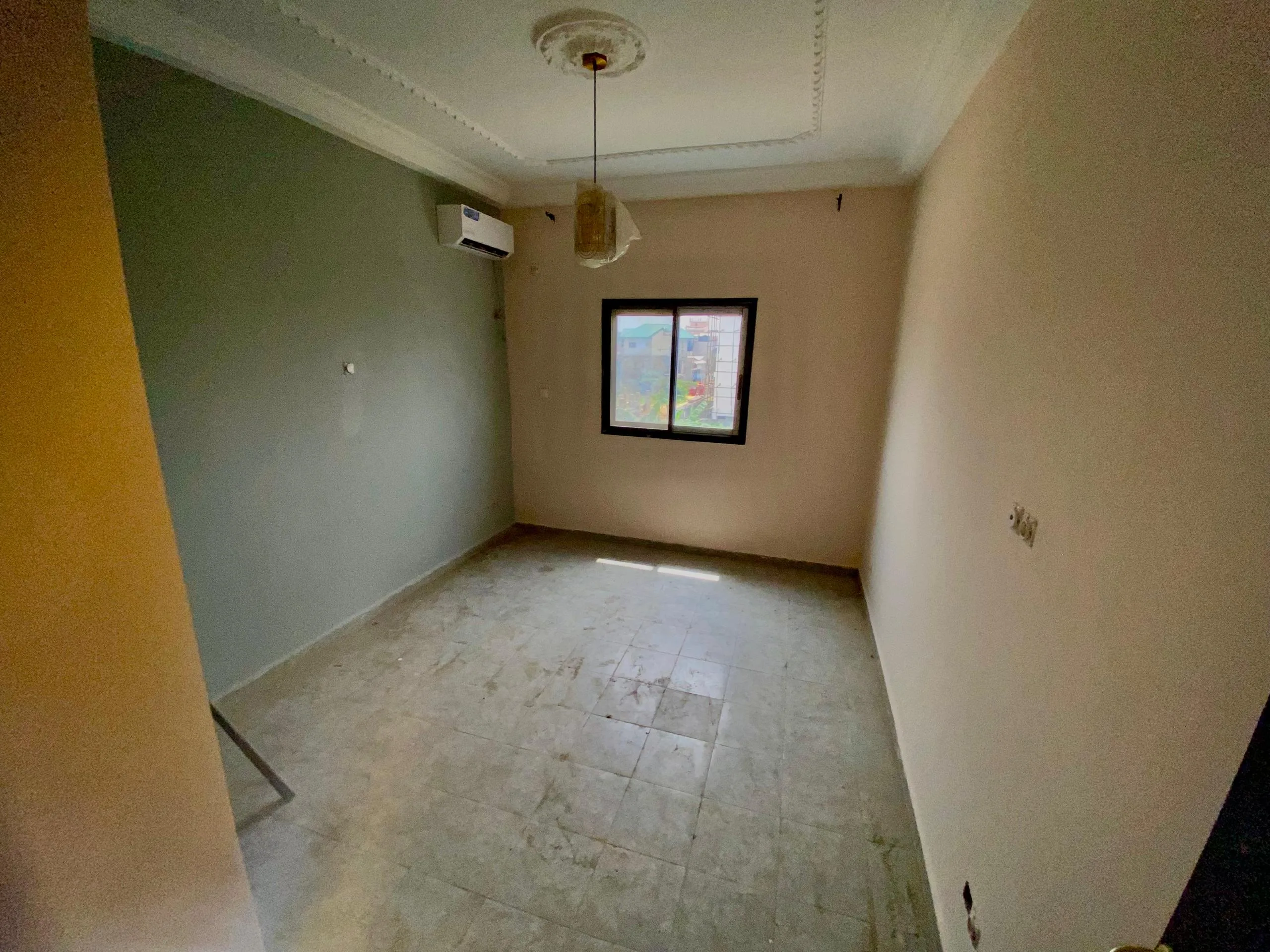 APPARTEMENT MODERNE À LOUER A LOGPOM