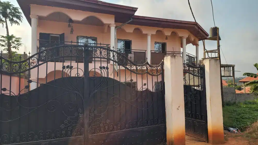 NOUDYANDCO VOUS PROPOSE À LA VENTE : UN MAGNIFIQUE DUPLEX À ODZA BORNE 12