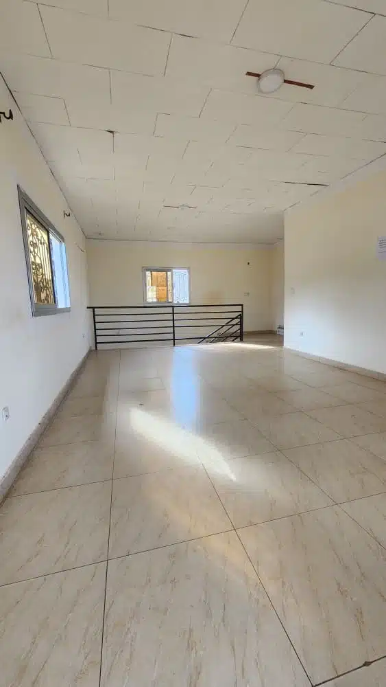 NOUDYANDCO VOUS PROPOSE À LA VENTE : UN MAGNIFIQUE DUPLEX À ODZA BORNE 12