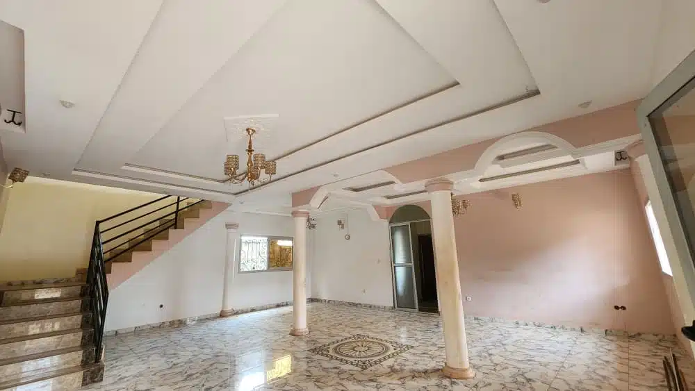NOUDYANDCO VOUS PROPOSE À LA VENTE : UN MAGNIFIQUE DUPLEX À ODZA BORNE 12