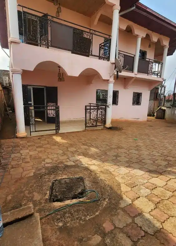NOUDYANDCO VOUS PROPOSE À LA VENTE : UN MAGNIFIQUE DUPLEX À ODZA BORNE 12