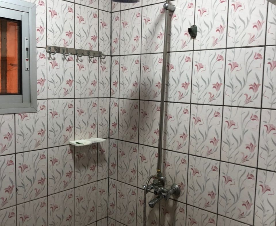 TRÈS BEAU DUPLEX À VENDRE À YAOUNDE OYOMABANG – MONGONAM