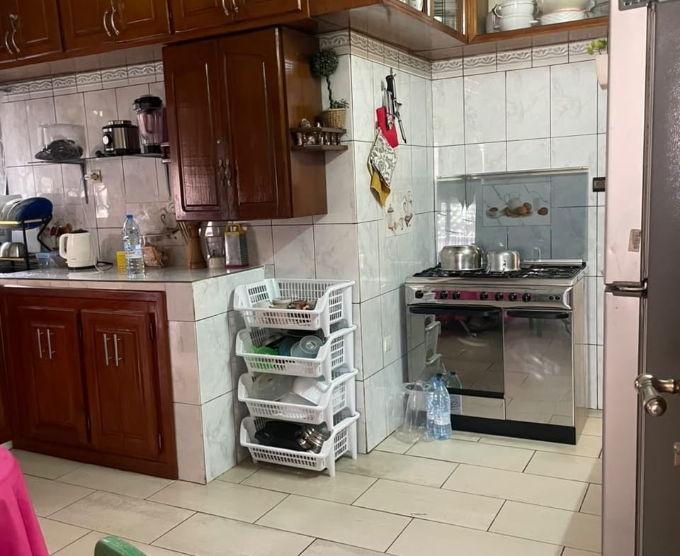 Duplex à louer – Bonamoussadi Carrefour Fraîcheur