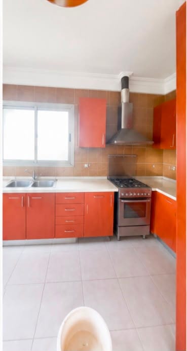 APPARTEMENT TRÈS HAUT STANDING À LOUER – BONAMOUSSADI