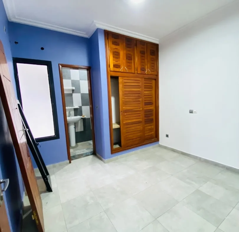 MAGNIFIQUE APPARTEMENT HAUT STANDING À LOUER – MAKEPE