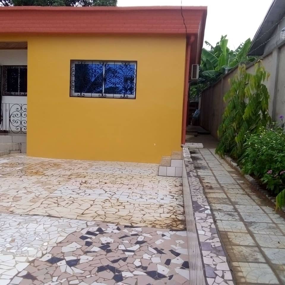 VILLA À VENDRE – JAPOMA KING CITY
