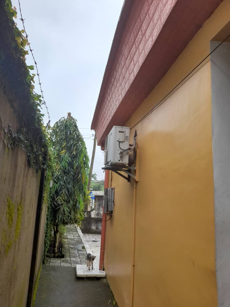 VILLA À VENDRE – JAPOMA KING CITY