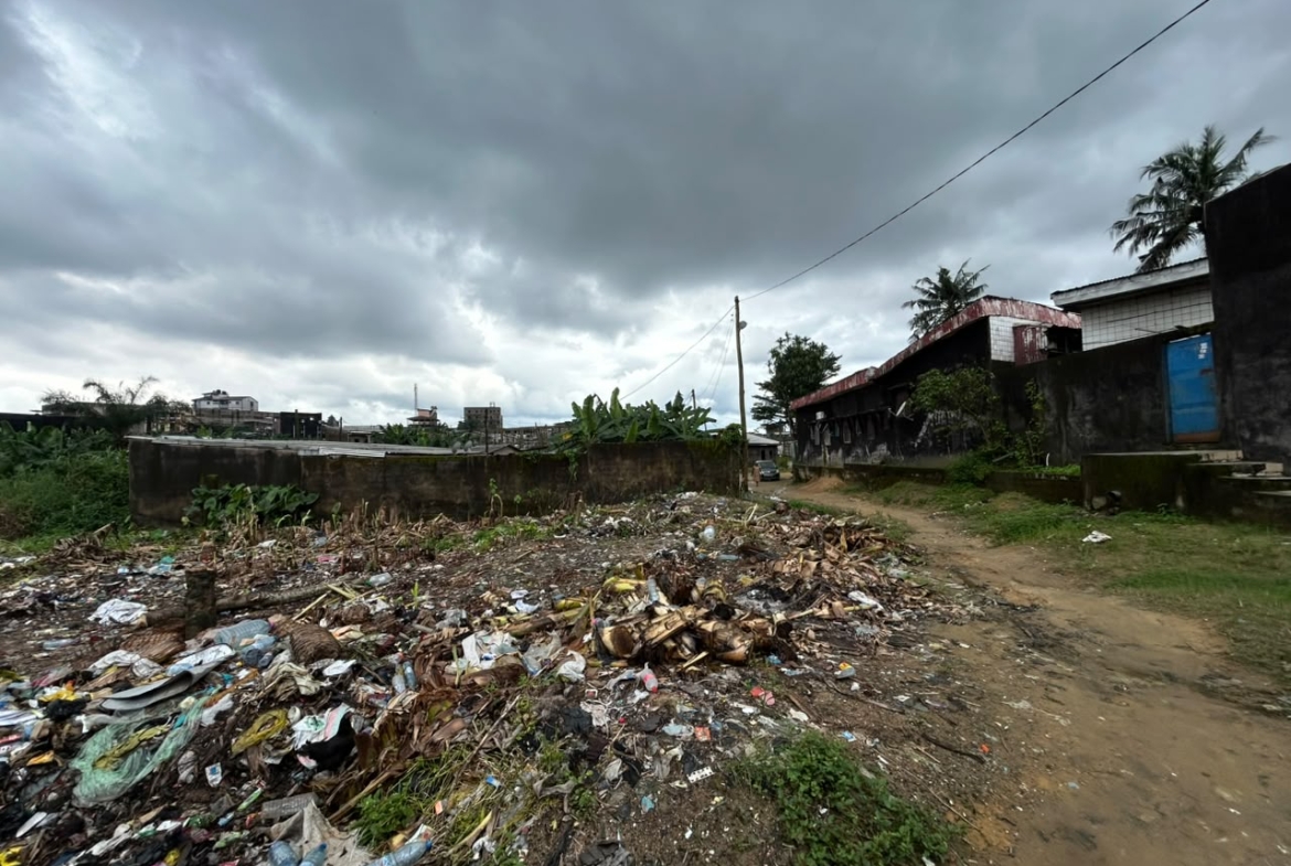 TERRAIN DE 574m² EN VENTE A NDOGBONG-CITADELLE