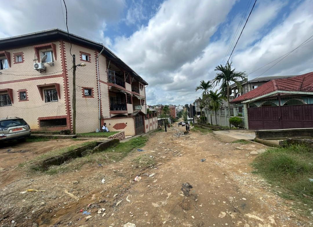  TERRAIN À VENDRE – LOGBESSOU CRTV bar