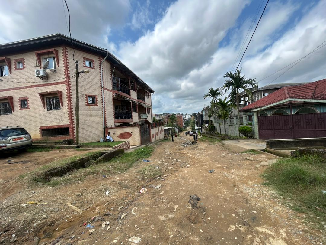  TERRAIN À VENDRE – LOGBESSOU CRTV bar