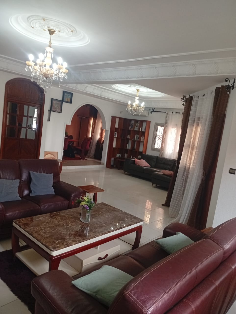 À VENDRE – DUPLEX HAUT STANDING À LOGPOM