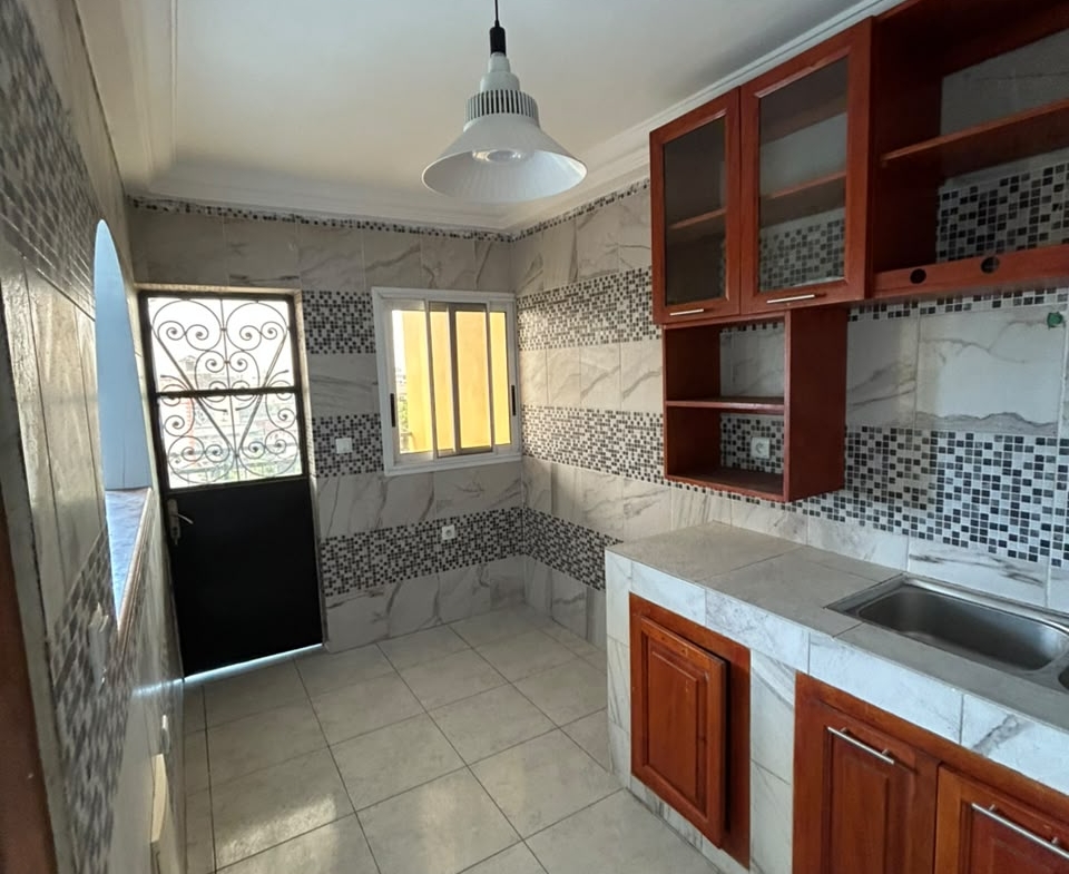 APPARTEMENT MODERNE À LOUER – MAKEPE ROND POULIN