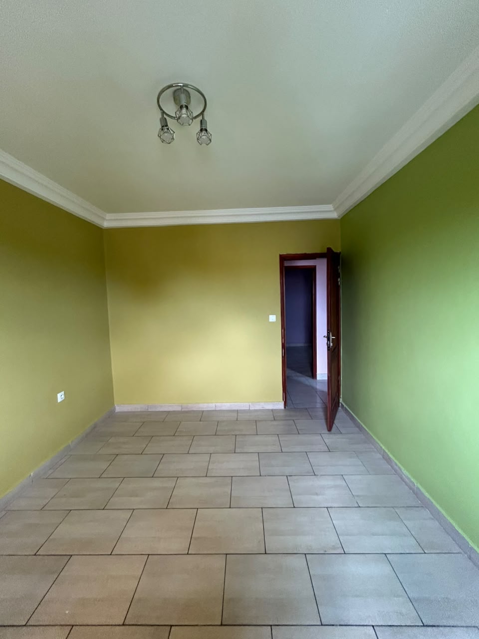 APPARTEMENT MODERNE À LOUER – MAKEPE ROND POULIN