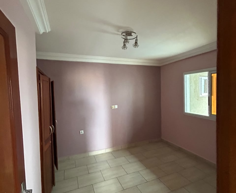 APPARTEMENT MODERNE À LOUER – MAKEPE ROND POULIN