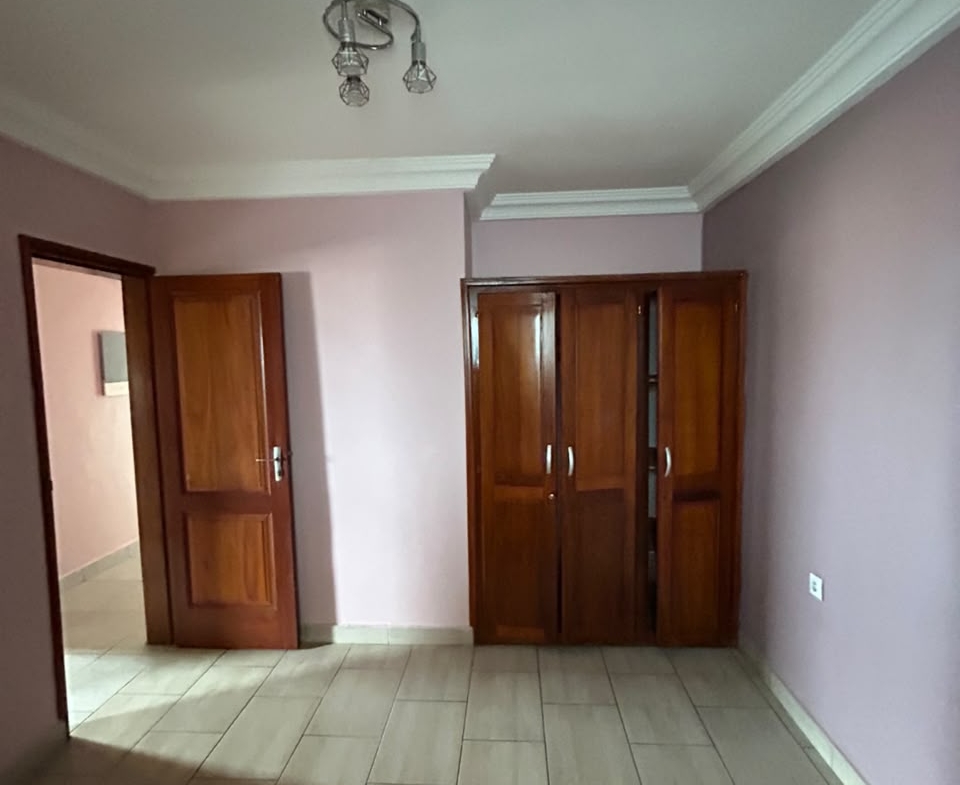 APPARTEMENT MODERNE À LOUER – MAKEPE ROND POULIN