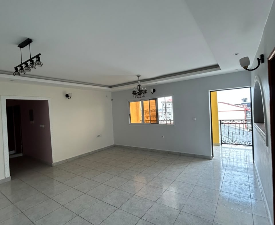 APPARTEMENT MODERNE À LOUER – MAKEPE ROND POULIN