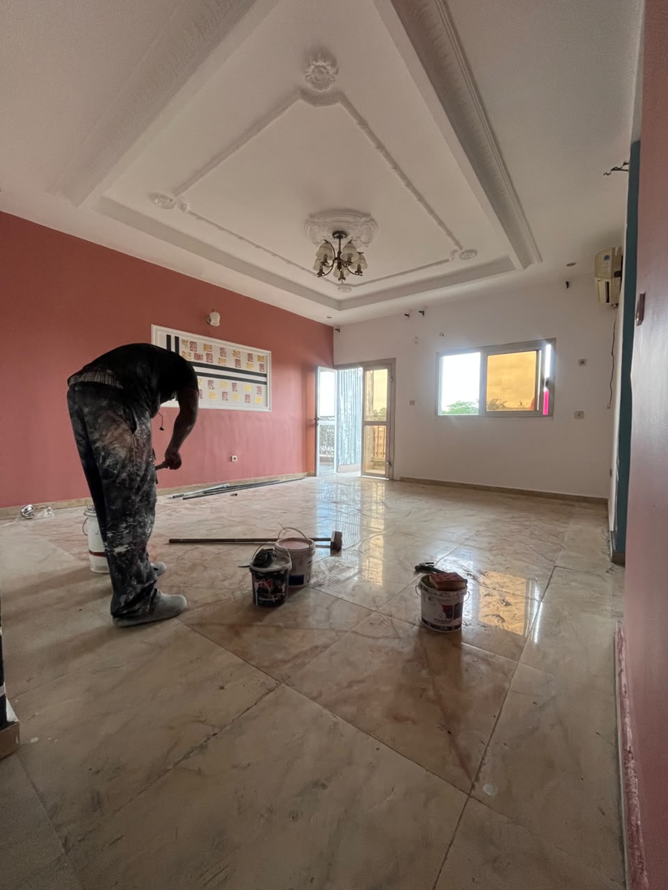 À LOUER – JOLI APPARTEMENT À BEEDI