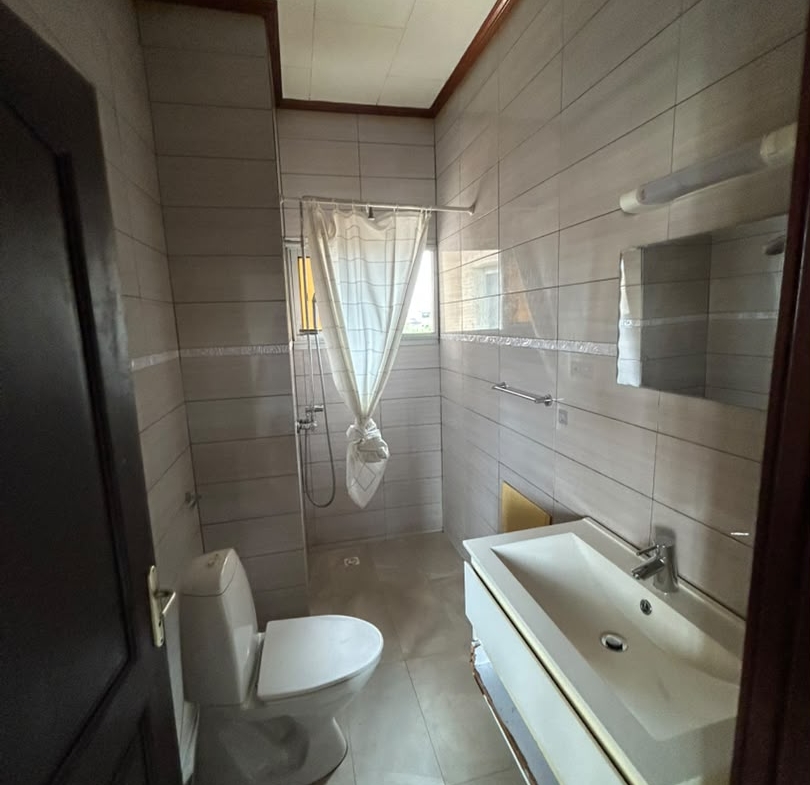 À LOUER – MAGNIFIQUE APPARTEMENT HAUT STANDING À BONAMOUSSADI