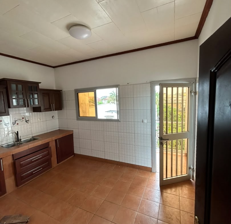 À LOUER – MAGNIFIQUE APPARTEMENT HAUT STANDING À BONAMOUSSADI