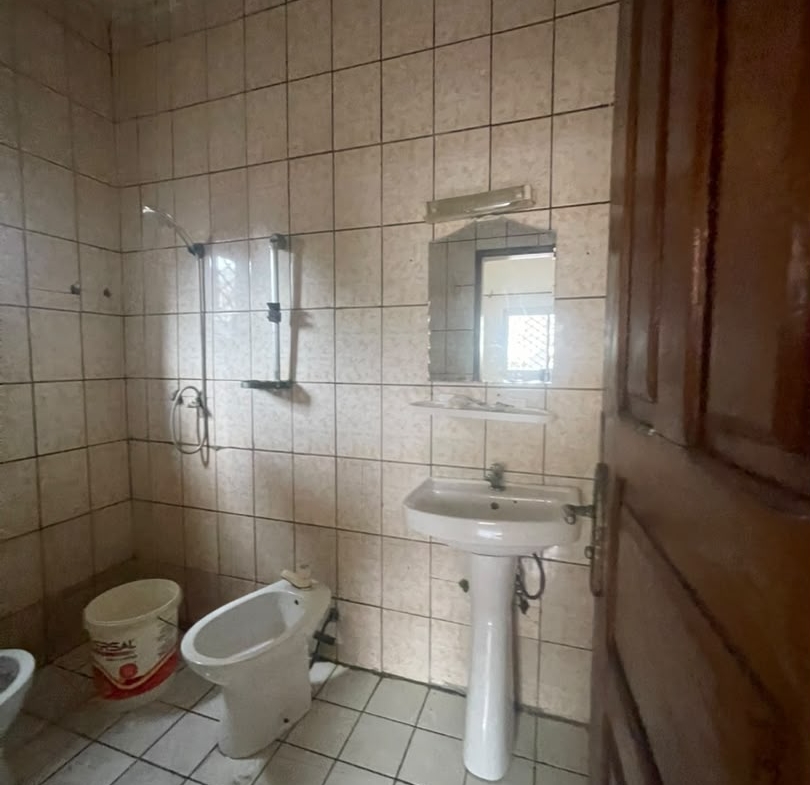 APPARTEMENT 3 CHAMBRES – MAKEPE -RHONE POULENC