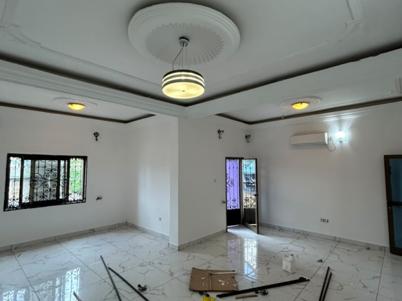 À LOUER – BEL APPARTEMENT À SANTA BARBARA