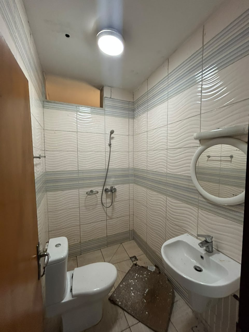 WhatsApp Image 2026-09-28 at 17.14.41 À LOUER – BEL APPARTEMENT À SANTA BARBARA