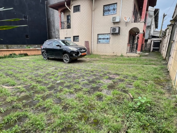 DUPLEX SPACIEUX À LOUER – BIJOUX MAKEPE