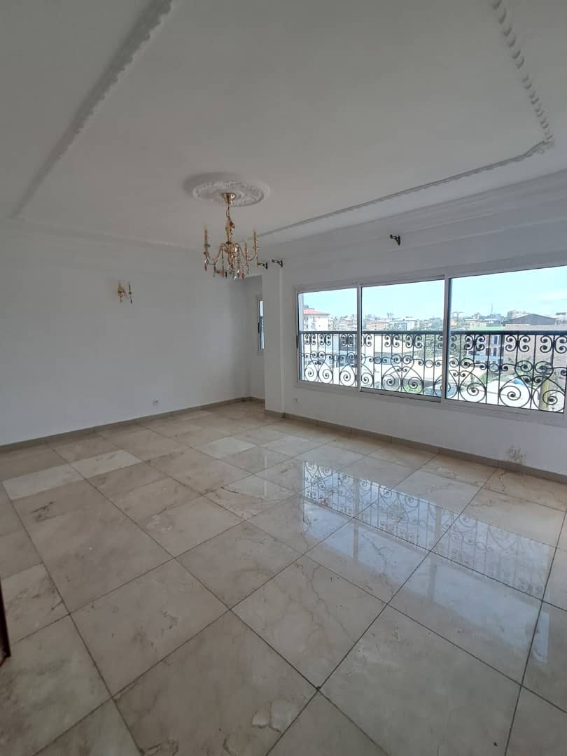 200.000FCFA appart makepe APPARTEMENT MODERNE HAUT STANDING À LOUER À MAKEPE RHONE POULENC !