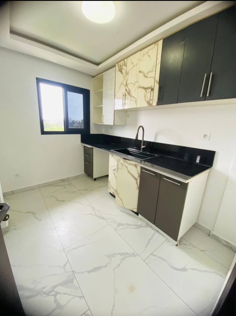 APPART BONAPRISO 300K (6) MAGNIFIQUE APPARTEMENT 2 CHAMBRES À LOUER