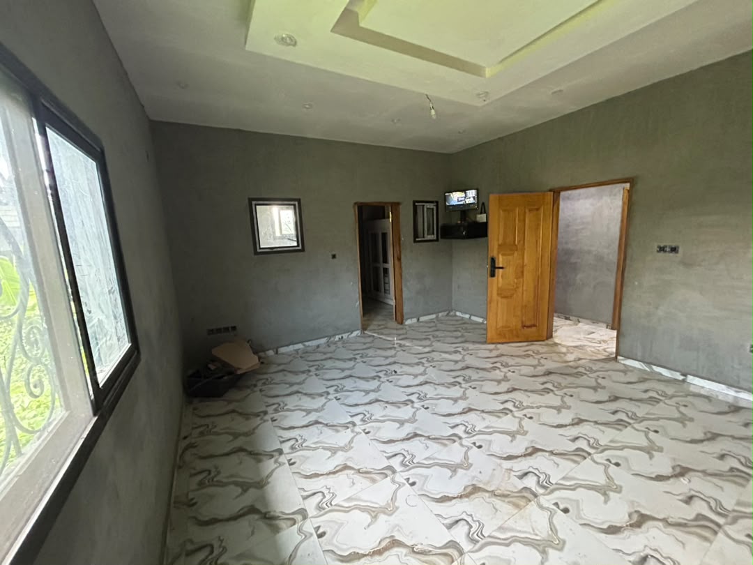 Maison à vendre à pk19 40millions OPPORTUNITÉ À SAISIR ! MAISON NEUVE À VENDRE À PK19