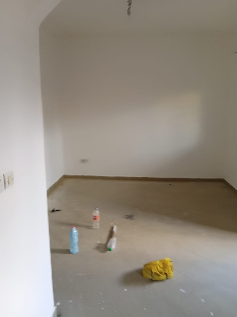 À LOUER : SUPERBE APPARTEMENT MODERNE – CITÉ DES PALMIERS, SANTA LUCIA