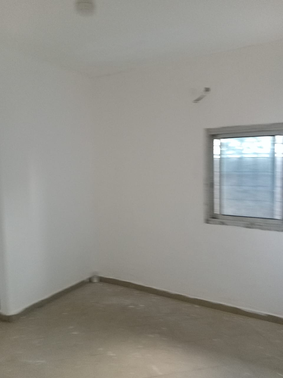 À LOUER : SUPERBE APPARTEMENT MODERNE – CITÉ DES PALMIERS, SANTA LUCIA
