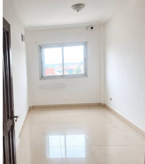 À LOUER – SUPERBE APPARTEMENT MODERNE À LOGPOM