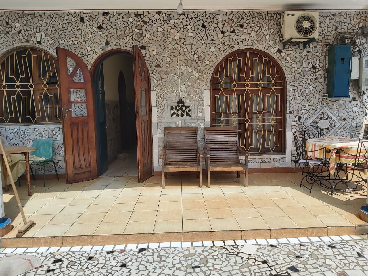 DUPLEX TITRÉ À VENDRE – BÉEDI