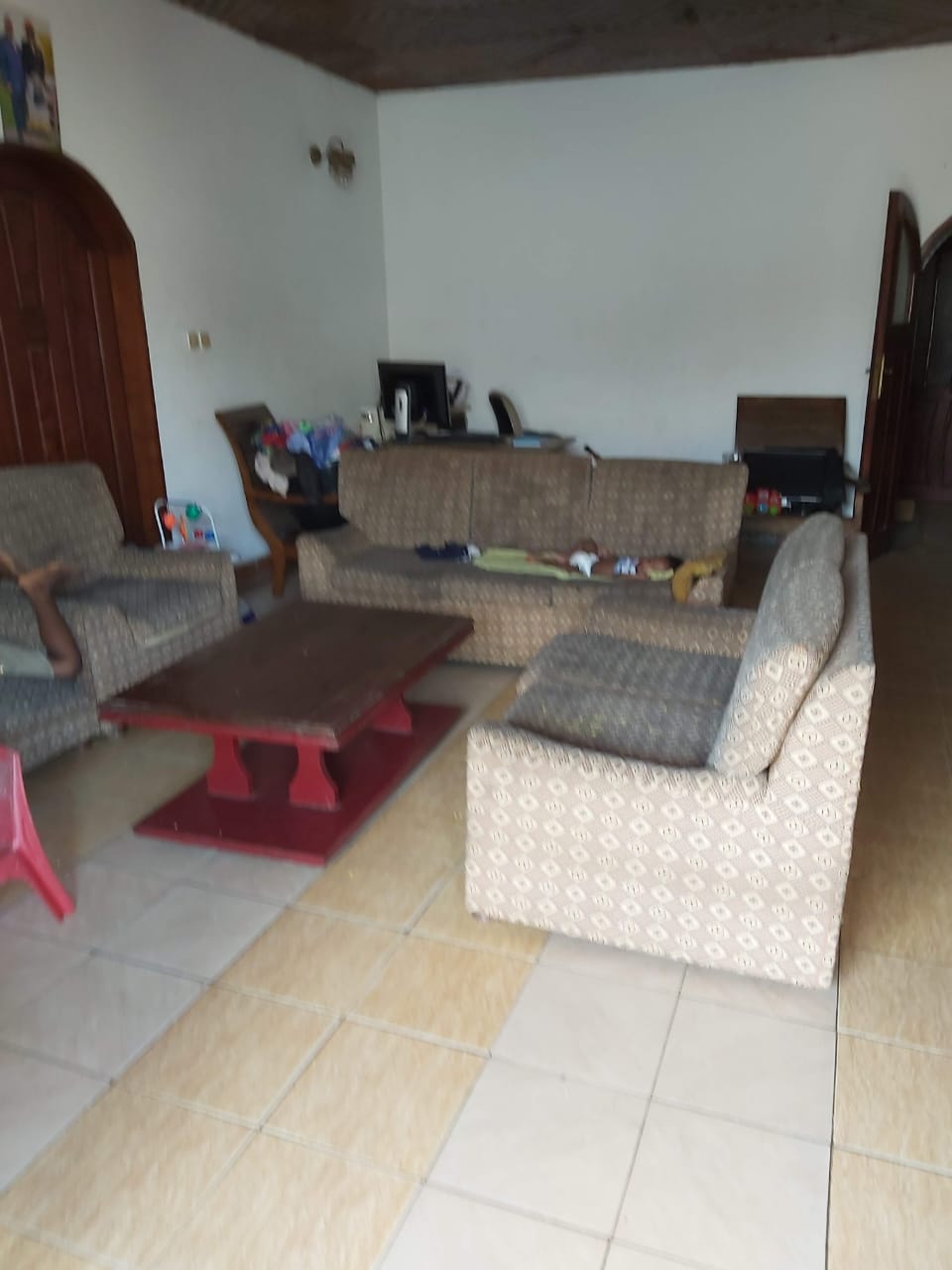 DUPLEX TITRÉ À VENDRE – BÉEDI