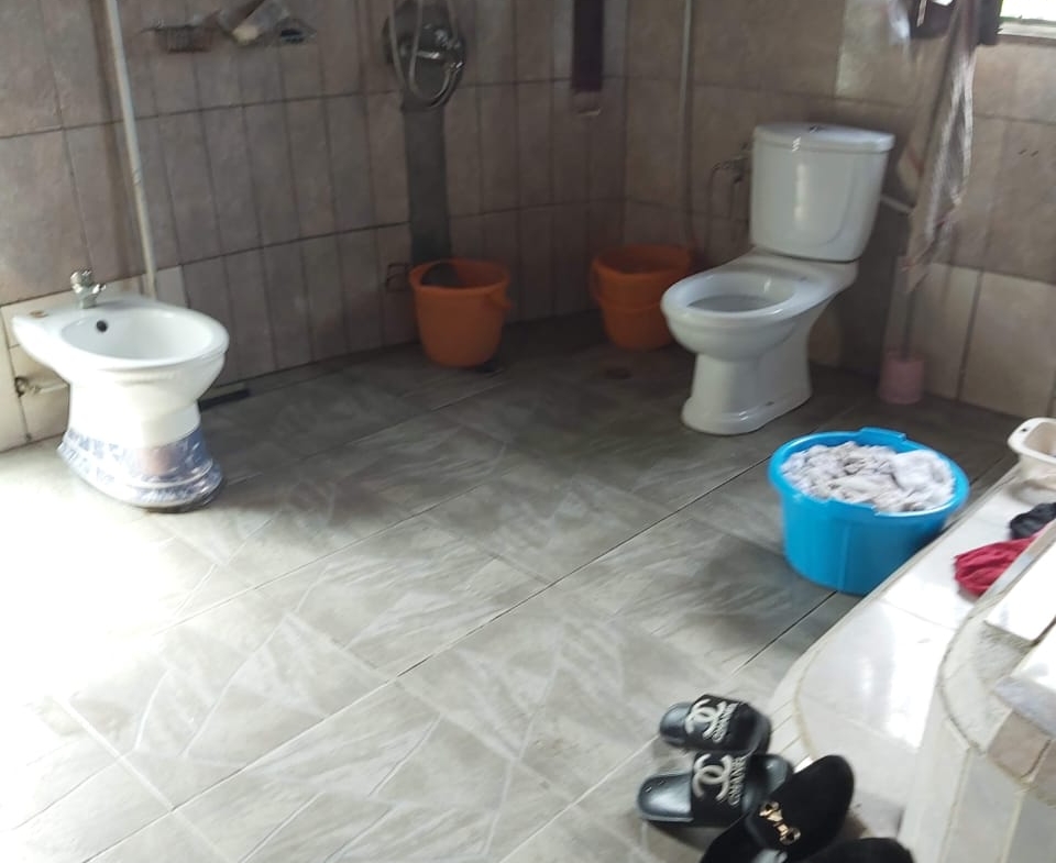 DUPLEX TITRÉ À VENDRE – BÉEDI