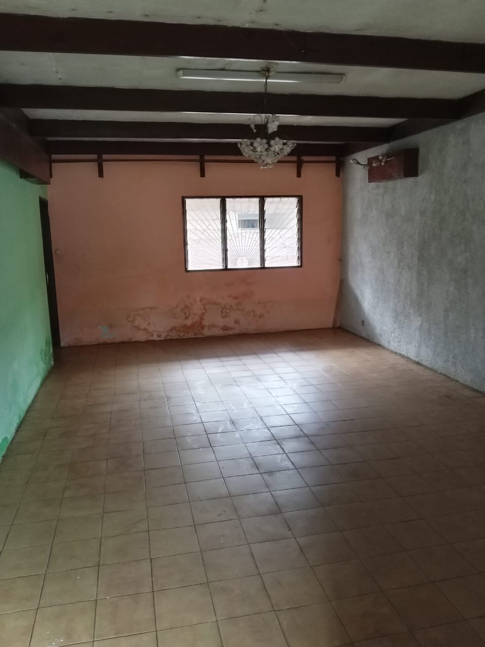 WhatsApp Image 2026-10-12 at 16.43.51 (1) À VENDRE – VILLA + IMMEUBLE R+2