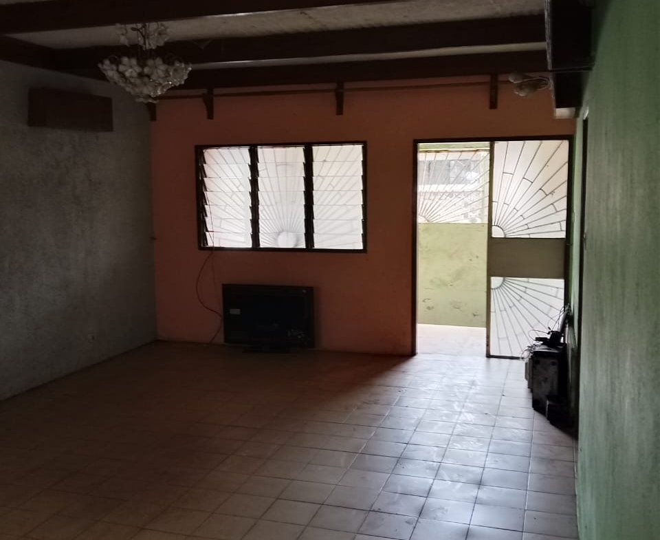 À VENDRE – VILLA + IMMEUBLE R+2