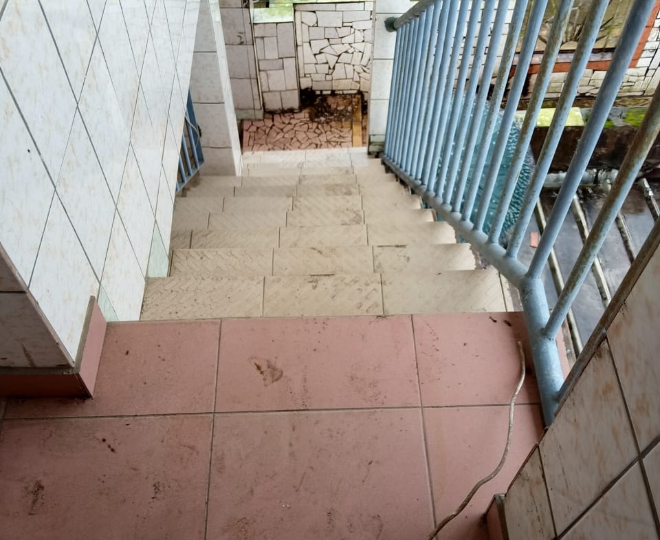 À VENDRE – VILLA + IMMEUBLE R+2