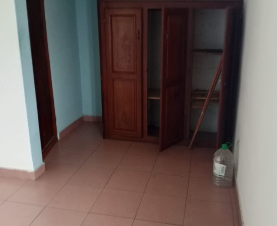 À VENDRE – VILLA + IMMEUBLE R+2