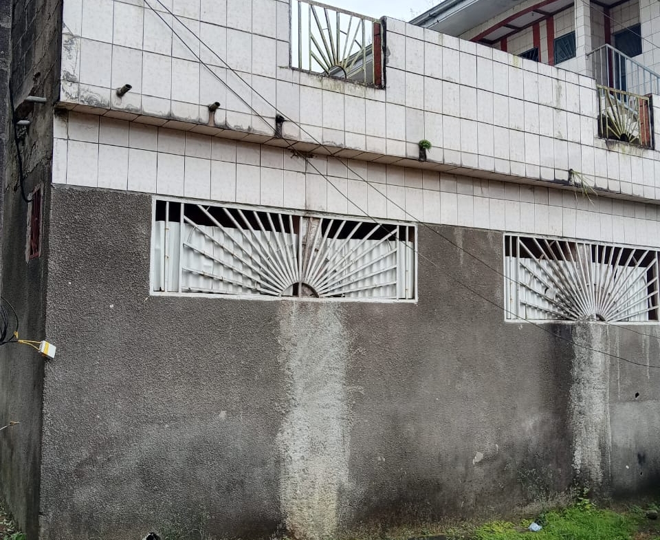 À VENDRE – VILLA + IMMEUBLE R+2